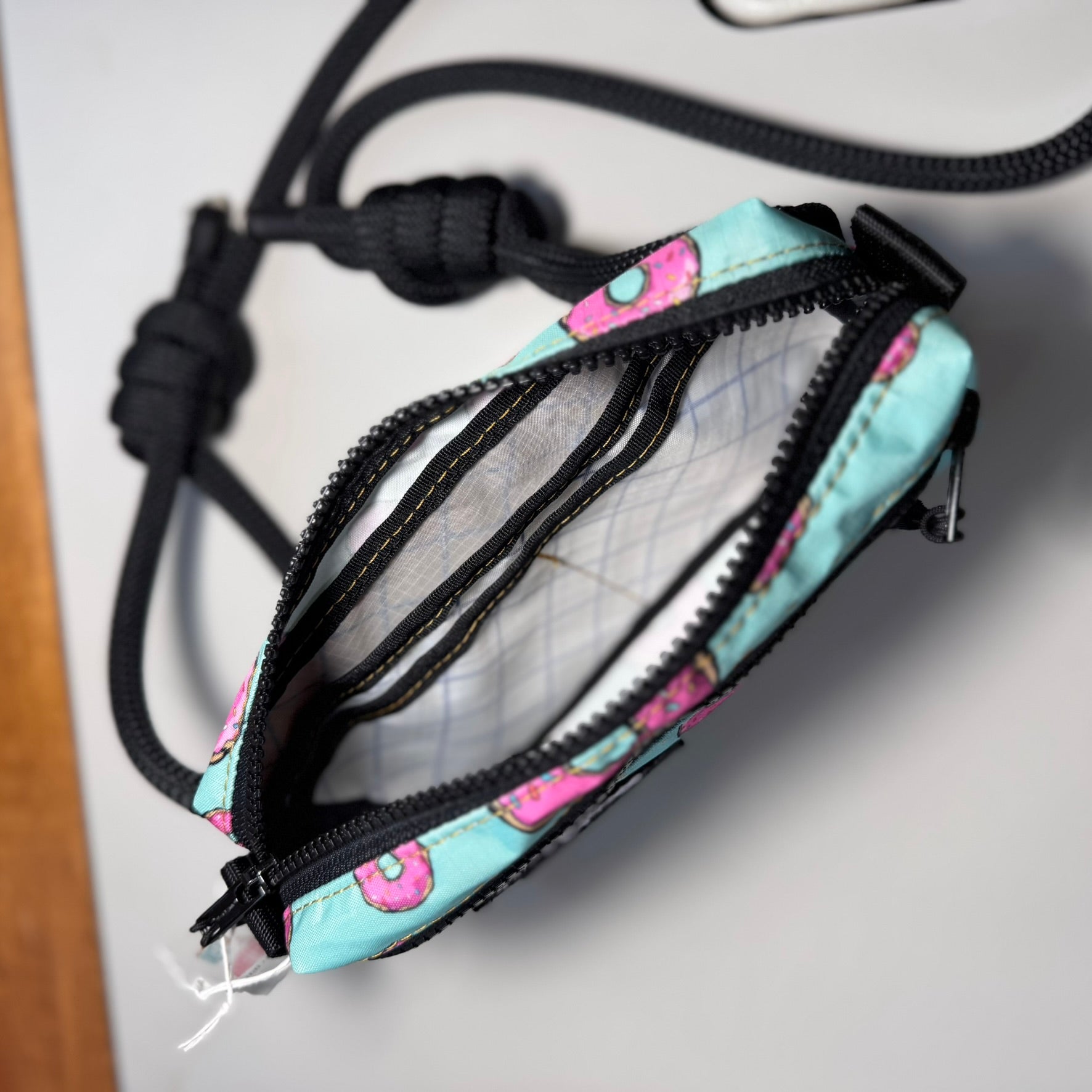 shoulder bag - donut