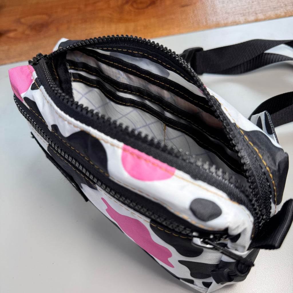 fanny pak - cow