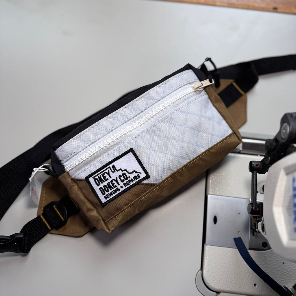 fanny pak - brown/white/black