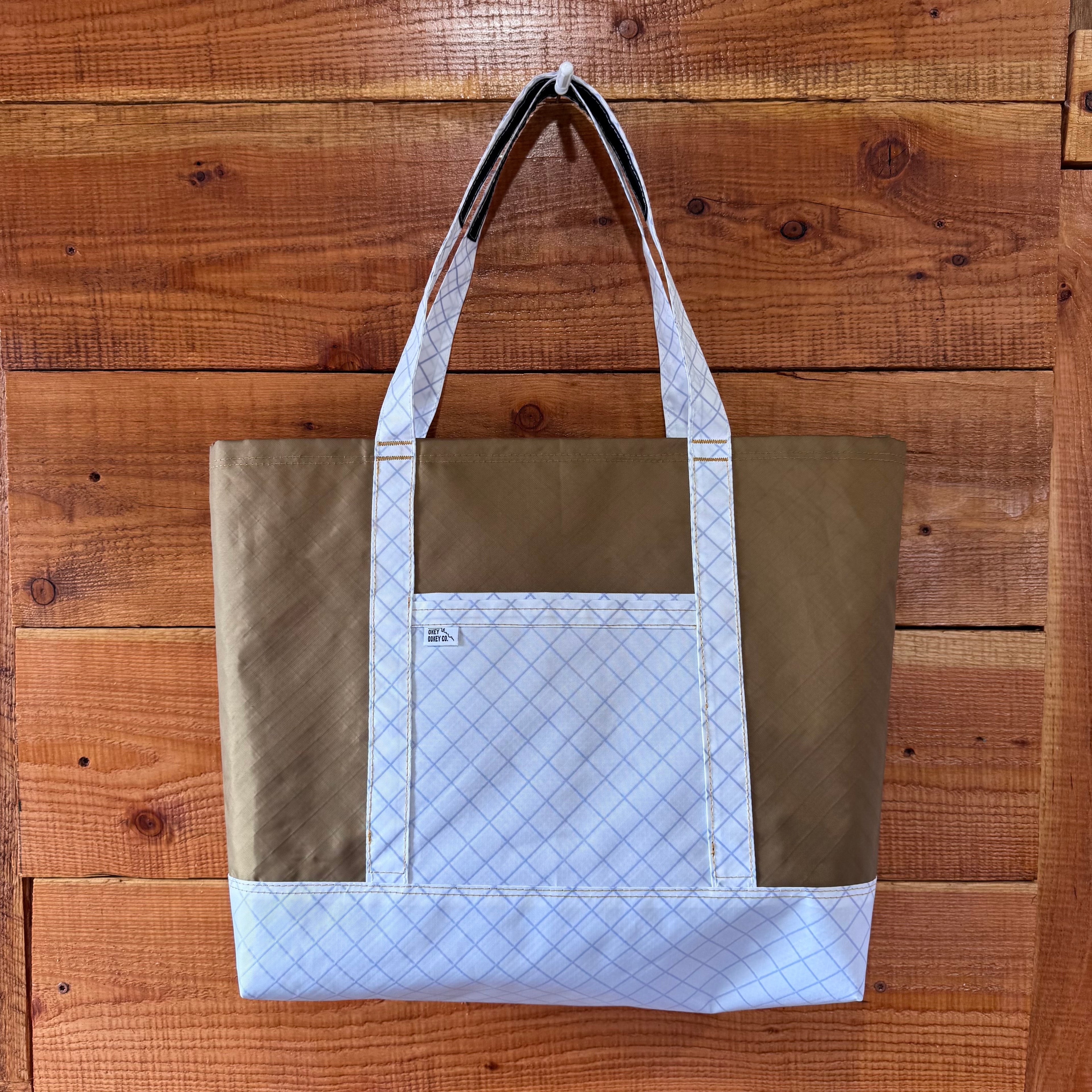 tote - brown/white